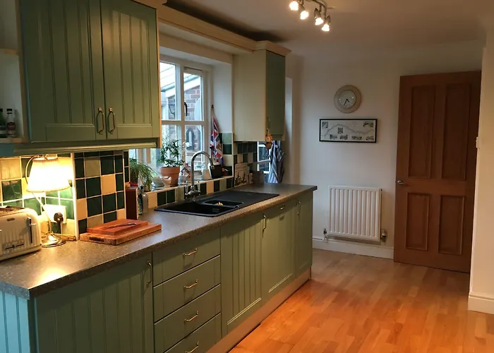 5 Charlton Mill Way B&B Chichester
